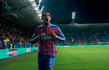 Daniel Muñoz tendrá inicialmente unas seis semanas de incapacidad. FOTO @CPFC