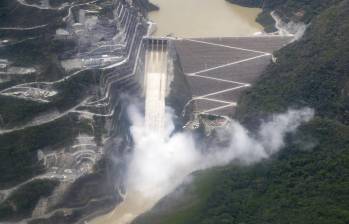 El llenado hasta la cota 420 de la central hidroeléctrica se hará de manera gradual con el fin de evitar riesgo de las comunidades aguas abajo. FOTO: JUAN ANTONIO SÁNCHEZ