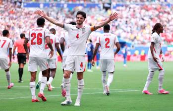 El volante inglés Declan Rice salió como capitán de Inglaterra en el duelo ante Francia. Harry Kane está en el banco de suplentes. Foto: AFP