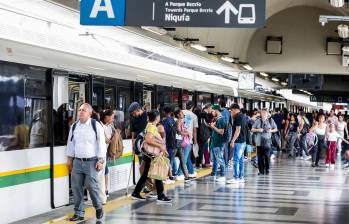 En varias plataformas del sistema hay congestión, advirtió el Metro de Medellín. FOTO: Jaime Pérez Munévar