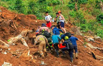 El incremento de las invasiones en el área metropolitana han llevado al incremento de riesgos de desastres, como el registrado el pasado 24 de junio en la vereda Granizal, de Bello. FOTO: CAMILO SUÁREZ