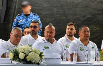 Freyner Alfonso Ramírez García (“Carlos Pesebre”) y Juan Carlos Mesa Vallejo (“Tom” o “Carlos Chata”), dos de los principales cabecillas del crimen organizado, los cuales están en el proceso de “paz total” con el Gobierno. FOTO: MANUEL SALDARRIAGA