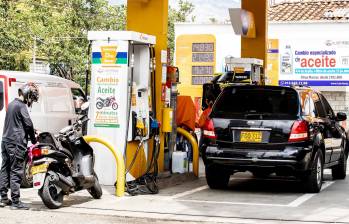 Precios de la gasolina siguen ejerciendo presión en el índice de inflación en Colombia. FOTO Jaime Pérez
