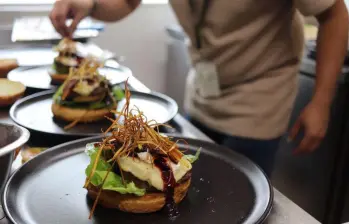 Burgerville regresa a Medellín en abril con más de 20 restaurantes de hamburguesas de Colombia y Perú. FOTO: Cortesía