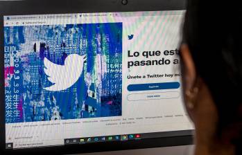 X, al que casi todos siguen llamado Twitter, le devolverá el chulo azul a las cuentas con muchos seguidores. FOTO Juan Antonio Sánchez Ocampo