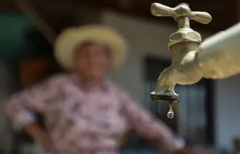 Imagen de referencia a un corte de agua en Medellín. Foto: Manuel Saldarriaga Quintero