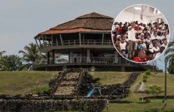 Más de 300 personas se sentaron a negociar con la Agencia Nacional de Tierras para pactar acuerdos justos entorno a la entrega del predio. FOTO: EL COLOMBIANO y ANT