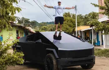 Javier Arias Castañeda, más conocido como Javier Arias ‘Stunt’, volverá a su casa tras las audiencias de control de garantías, pero deberá seguir cumpliendo una serie de requisitos mientras avanza el proceso judicial en su contra. FOTO: REDES SOCIALES