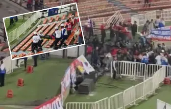 Estos altercados se registraron al minuto 80 del encuentro, cuando el Poderoso ya ganaba 2-0. El origen de los mismos sería la inconformidad de algunos desadaptados que estarían inconformes por la presencia de adeptos al cuadro barranquillero. FOTOS: CORTESÍA