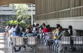 La universidad también mantendrá beneficios para poblaciones especiales. Aspirantes de comunidades afrocolombianas e indígenas contarán con dos cupos especiales por programa para cada grupo. Foto: Andrés Camilo Suárez Echeverry