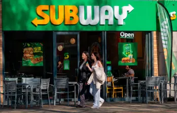 Subway redujo significativamente su número de restaurantes en Estados Unidos durante 2025 pese al aumento de sus utilidades. FOTO GETTY