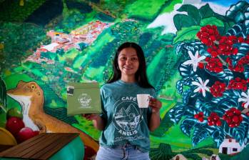 La unión de varias mujeres caficultoras de Giraldo creó una asociación que trabaja por dinamizar su economía y proteger su fauna. FOTO JULIO CÉSAR HERRERA