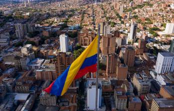 El FMI estima que el PIB de Colombia crecerá 1,4% este año, dato mejor que el 1% que pronosticaba anteriormente, aunque en cualquier caso habría un menor comportamiento que el promedio de Sudamérica, que se expandirá al 1,6%. FOTO MANUEL SALDARRIAGA