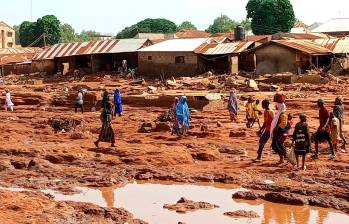 Decenas de comunidades están inundadas por las fuertes lluvias en Nigeria. Foto: GETTY