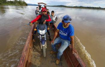 El Río Cauca causa estragos en el sector de La Mojana que comprende los departamentos de Antioquia, Bolívar, Córdoba y Sucre. FOTO: Manuel Saldarriaga Quintero. Archivo El Colombiano