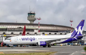 Wingo aumentó sus vuelos hacia Medellín por la Feria de las Flores y complementará su operación con activaciones culturales en la Comuna 13. FOTO Juan Antonio Sánchez