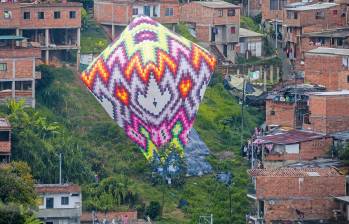 La tradición ha perdurado desde que los abuelos de los que ahora hacen globos la ejercían; es decir, ha estado más de treinta años. FOTO Esneyder Gutiérrez 