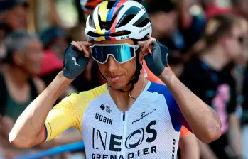 Egan Bernal se prepara para su participación en el Giro de Italia. FOTO @INEOSGrenadiers