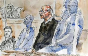 Dibujo del cirujano Joël Le Scouarnec durante el juicio en su contra en marzo de 2020 por violación y abuso sexual contra cuatro niños. FOTO AFP