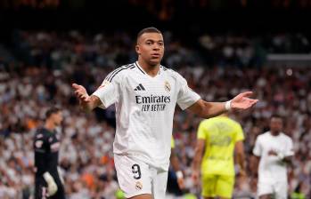 Kylian Mbappé se reincorporó a los entrenamientos del Real Madrid en medio de severos señalamientos contra el futbolista por una investigación sueca vinculada a una presunta violación. FOTO: GETTY