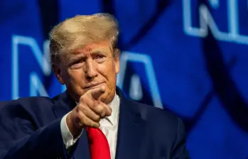 Donald Trump ha justificado el ataque a varias embarcaciones en el Caribe y el Pacífico como una lucha contra los carteles. Ahora advierte que ese despliegue militar podría darse por tierra. Foto: Brandon Bell/Getty Images