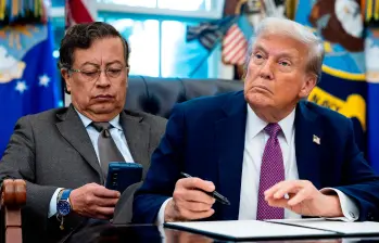 El Gobierno Petro defiende resultados, incluso reabre la puerta al uso de glifosato, mientras Trump decidirá si mantiene la cooperación clave en ayudas y relaciones bilaterales. FOTO: GETTY / COLPRENSA