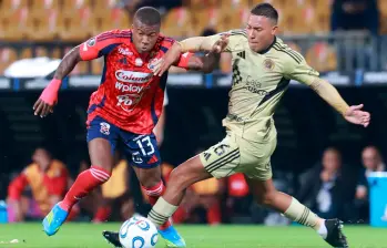 El futbolista vallecaucano Francisco Chaverra es uno de los jugadores que mejor nivel ha mostrado en el duelo ante los peruanos. Foto: Manuel Saldarriaga