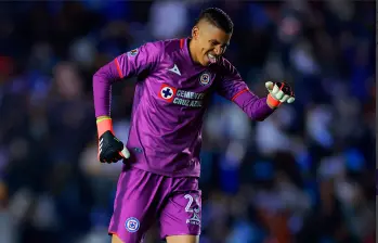 Kevin Mier el arquero colombiano que pasó por Atlético Nacional, y buscará el título de la Concacaf con Cruz Azul. FOTO: GETTY