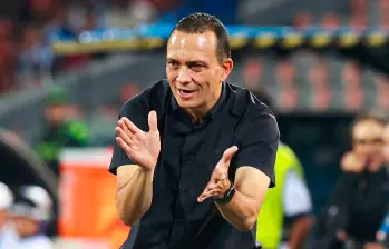 El técnico Alejandro Restrepo no podrá dirigir al DIM en el clásico frente a Nacional. FOTO MANUEL SALDARRIAGA