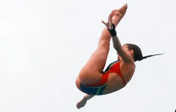 La clavadista Lila Rose Gokiert, de Canadá, se quedó con la medalla de oro en la prueba de plataforma 16-18 años, que se disputó en la mañana de este miércoles en el Complejo Acuático. FOTO manuel saldarriaga