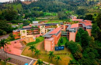 Ubicado en Caldas, Antioquia, el campus universitario de Unilasallista es un espacio donde se conecta la naturaleza y la academia. FOTO: CORTESÍA