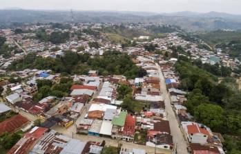 Descripción: Panorámica general y algunas de las calles principales del municipio de Segovia en el nordeste de Antioquia. Fecha de evento: 27/02/2019. Foto: Esteban Vanegas Londoño