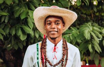 Esnaider Javier Castillo, de 24 años, participó en el festival de música del Pacífico Petronio Álvarez en Cali (Valle), una semana antes de ser asesinado en Barbacoas, Nariño. FOTO cortesía.