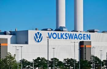 Volkswagen anunció un recorte de 50.000 empleos en Alemania como parte de su plan de ahorro y reestructuración hasta 2030. FOTO Depositphotos