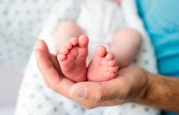 Durante los primeros meses de este año, Haleon implementó la licencia parental que posibilita a sus empleados disponer de seis meses remunerados para el cuidado de sus bebés. FOTO GETTY