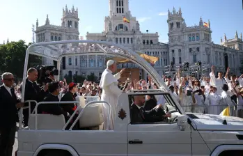 El papa León XIV ofició este domingo una misa al aire libre en pleno centro de Madrid, que reunió más de un millón de personas, en su segundo día de visita a España. FOTO: AFP