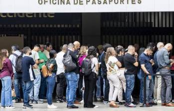 Esta controversia produjo la suspensión del excanciller Álvaro Leyva por parte de la Procuraduría y su salida del gabinete. FOTO: Jaime Pérez- EL COLOMBIANO