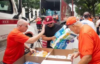 ¿Dónde donar para ayudar a las víctimas de los terremotos en Venezuela? Estos son los puntos, cuentas y ayudas habilitadas en Antioquia y Colombia. Foto: EFE