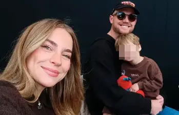 Emilie Kiser, su esposo Brady y su hijo Trigg. FOTO tomada de Instagram @emiliekiser