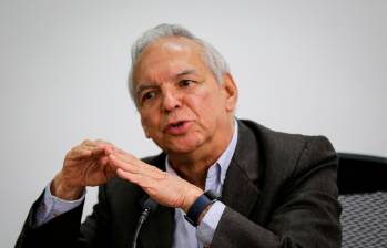 Ricardo Bonilla, ministro de Hacienda, urgió al Congreso para avanzar con el proyecto de ley que busca ampliar el cupo de endeudamiento nacional. FOTO Colprensa
