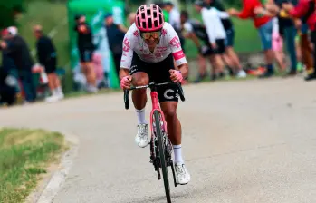 El ecuatoriano Richard Carapaz, ganador de la etapa 11 del Giro de Italia. FOTO @EFprocycling