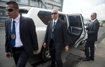El contrato fue en modalidad directa y se realizó para prevenir que 1.200 beneficiarios de la Unidad Nacional de Protección perdieran el esquema. Foto: AFP
