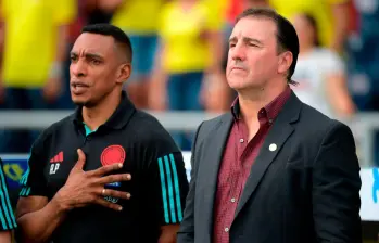 Luis Amaranto Perea, el hombre que le habla al oído al seleccionador de Colombia Néstor Lorenzo. FOTO GETTY