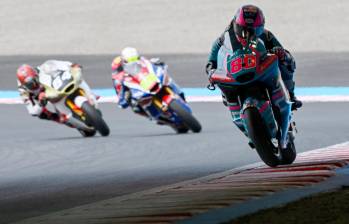 El piloto colombo-español David Alonso tuvo un buen desempeño en una de sus últimas carreras en Moto2. Foto: AFP