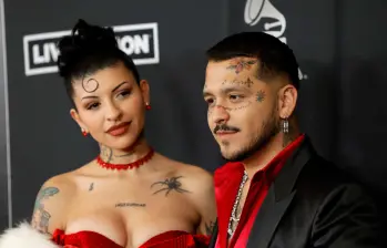 El proceso legal entre Christian Nodal y Cazzu fue admitido por un juez en México y ha generado debate entre seguidores de ambos artistas. FOTO: AFP. 