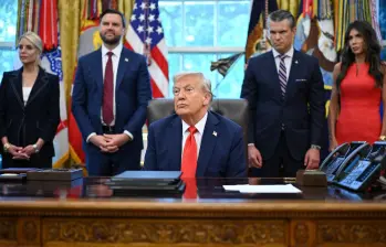 Trump endurece su ofensiva contra la delincuencia e inmigración, en medio de críticassobre ser un dictador. Imagen: Mandel NGAN / AFP. 