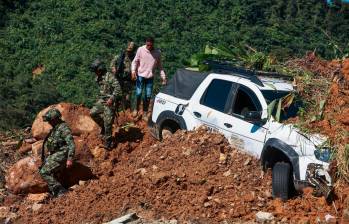 El Ejército Nacional dispuso de 130 soldados para adelantar estas labores de búsqueda tras el desastre natural en el Chocó que le cobró hasta ahora la vida a 36 personas. FOTO MANUEL SALDARRIAGA 