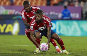 Los futbolistas Léyser y Francisco Chaverra son titulares con Medellín en el duelo ante Fortaleza. FOTO: MANUEL SALDARRIAGA