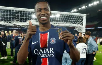 El ecuatoriano Willian Pacho se coronó campeón con el PSG de la Champions League, el primero de su país en alcanzar esta hazaña. FOTO: GETTY