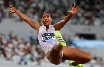 Natalia Linares se consolida como la nueva joya del salto largo. Acaba de ganar medalla de plata en la Liga de Diamante en China y también suma podios en mundiales. Los Juegos Olímpicos, su gran meta. FOTO GETTY